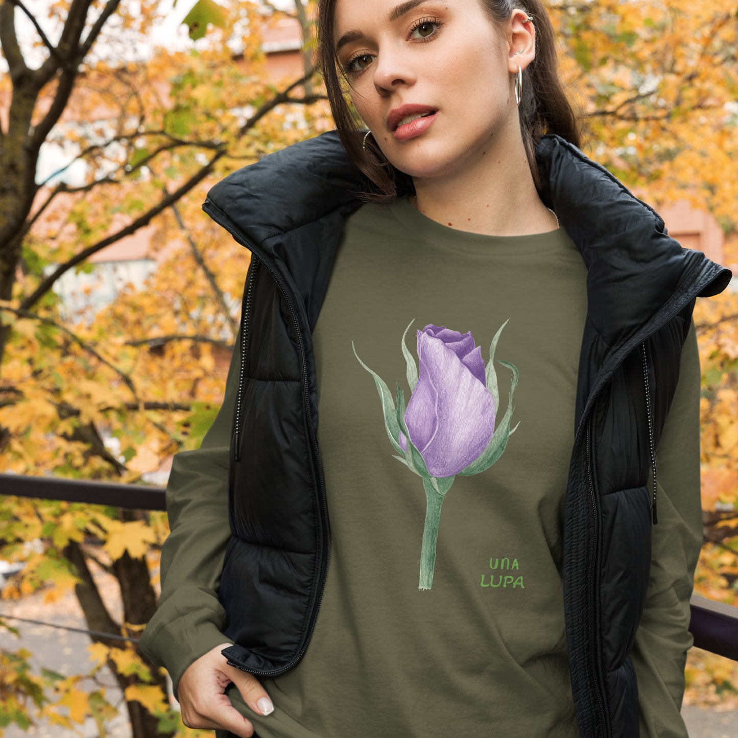 Una Lupa - Langärmeliges Unisex-T-Shirt - Violette Rose