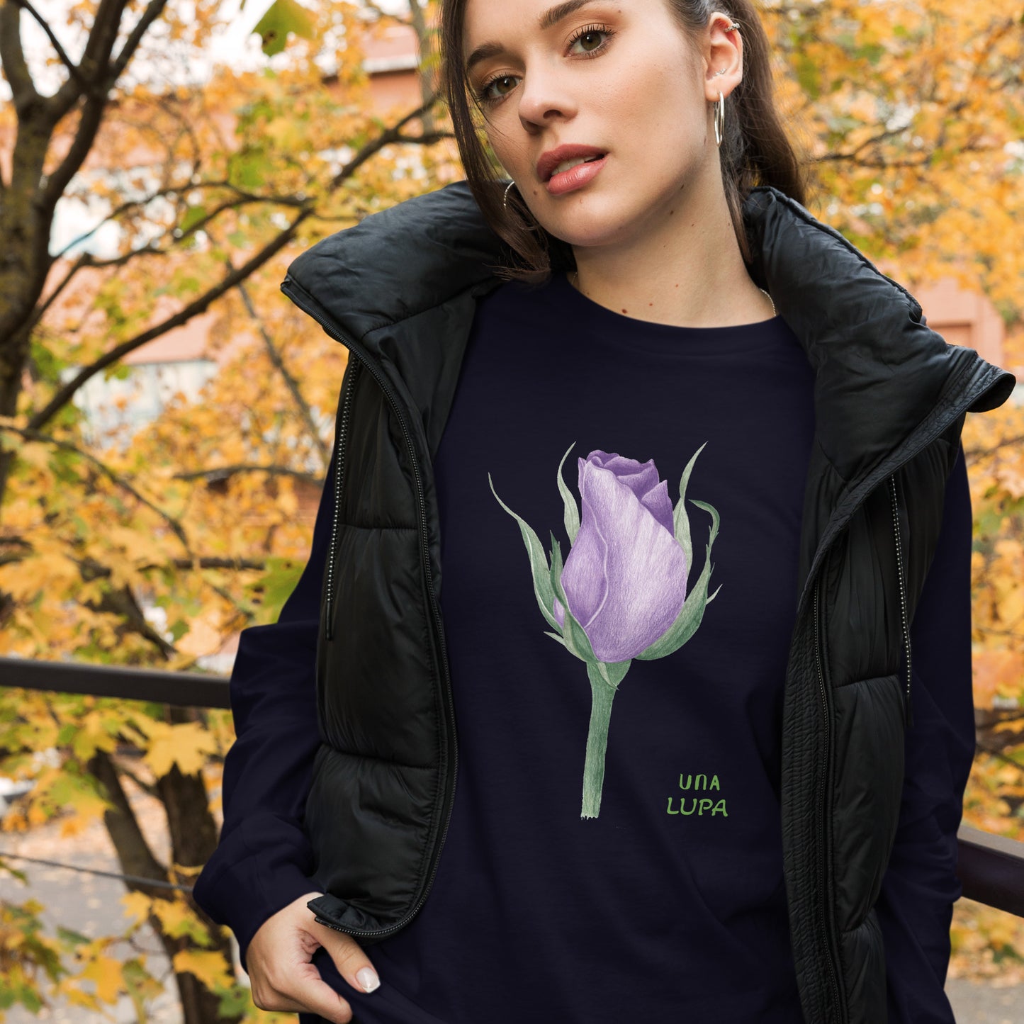 Una Lupa - Langärmeliges Unisex-T-Shirt - Violette Rose